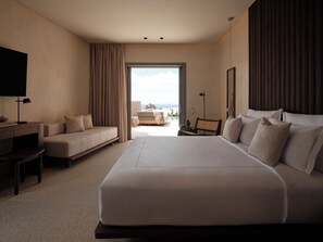 Premium Junior Suite with Private Pool & Sea View | In-room safe, desk, soundproofing, iron/ironing board - Enarma Suites & Spa Wellness Retreat (Santorini)