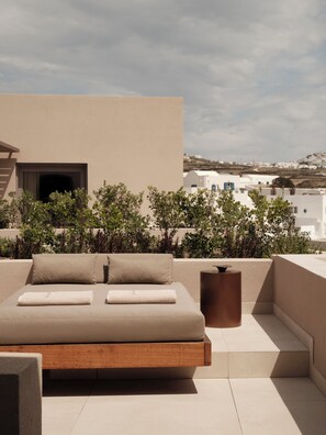 Premium One Bedroom Suite with Private Plunge Pool & Sea View | Balcony