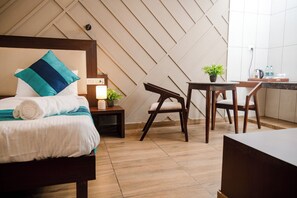 Superior Double or Twin Room | Premium bedding, minibar, in-room safe, individually decorated - 26 Vamsor Heights (Gurugram)