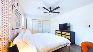3 bedrooms, travel cot, free WiFi, bed sheets