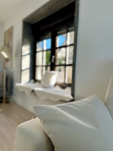 Golden Hour Apartment (lichtdurchflutet, stilvoll, modern + Toplage)