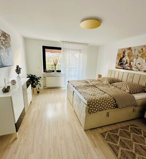 2 Schlafzimmer, Bügeleisen/Bügelbrett, WLAN, Bettwäsche