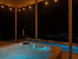 Bain à remous extérieur