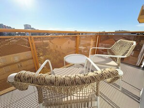 Deluxe Apartment, Balcony, City View | Terrace/patio