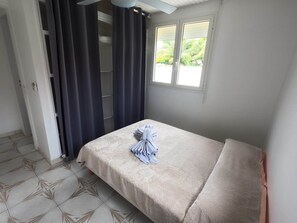 3 Schlafzimmer, Bügeleisen/Bügelbrett, kostenloses WLAN, Bettwäsche