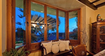 Fantastic house with sea views