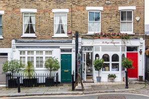 Exterior - Priory Road by Onefinestay (London)
