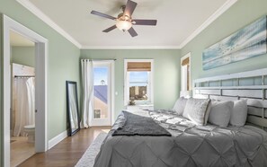 4 bedrooms, iron/ironing board, WiFi, bed sheets