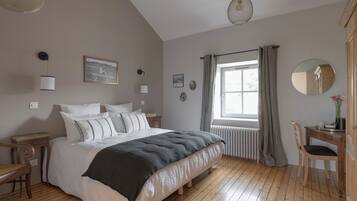 Habitación doble Confort, para no fumadores, vista al jardín | Insonorización, tabla de planchar con plancha y wifi gratis