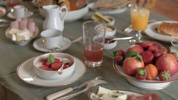 Desayuno continental incluido todos los días