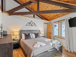 4 bedrooms, free WiFi, bed sheets