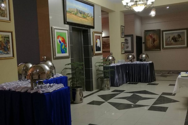 Banquet hall