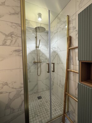 Dusche, Haartrockner