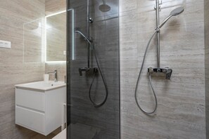 Hair dryer, towels