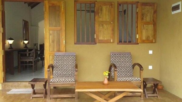 Interior - Happy Man Village - Deluxe Triple Room - 2 (Kosgoda)