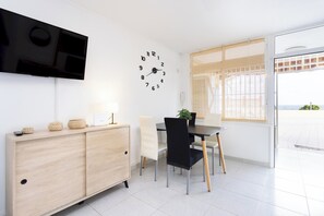 Dining - Home2Book Cozy Coastal Duplex & Pool, Caletillas (Las Caletillas)