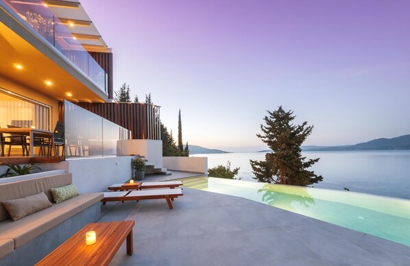 Imagen sin descripción, 1 de 24, botón