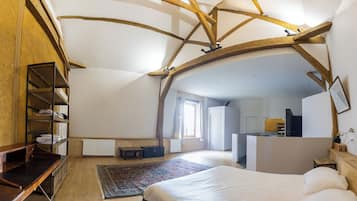 4 bedrooms, WiFi, bed sheets