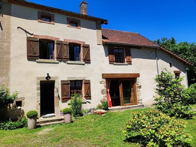 Country house near Aubusson! Ideal for families.