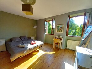 5 chambres, fer et planche Ă repasser, Wi-Fi, literie fournie