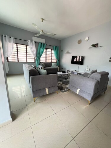 3-Bedroom Holiday Home - La Casa Cotonou