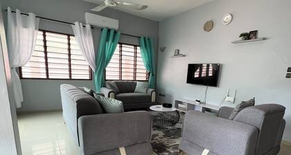 3-Bedroom Holiday Home - La Casa Cotonou