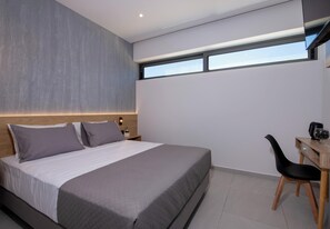 Villa, Mountain View | 3 bedrooms, in-room safe, blackout drapes, soundproofing