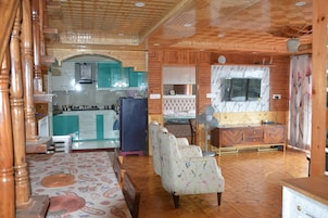Double Room, Mountain View | Private kitchen