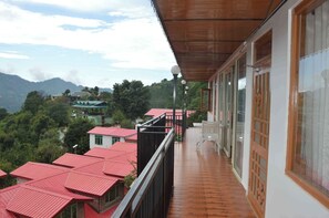 Terrace/patio - The Banoak Homestay (Shimla)