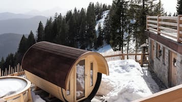 Sauna seca, banheira de hidromassagem