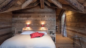 Comfort Quadruple Room | Individually furnished, free WiFi