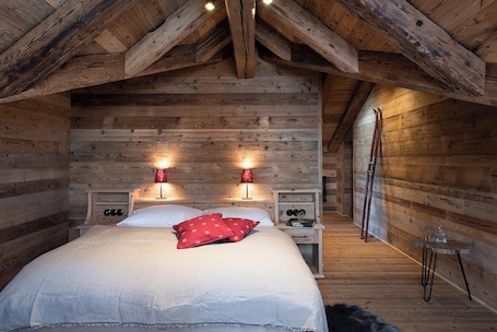 Comfort Quadruple Room | Individually furnished, free WiFi
