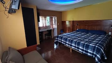 Comfort Room, Garden View | Desk, laptop workspace, free WiFi, bed sheets