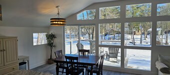 The Lookout on Pettingill Pond - waterfront house, 5 min from Sebago Lake!