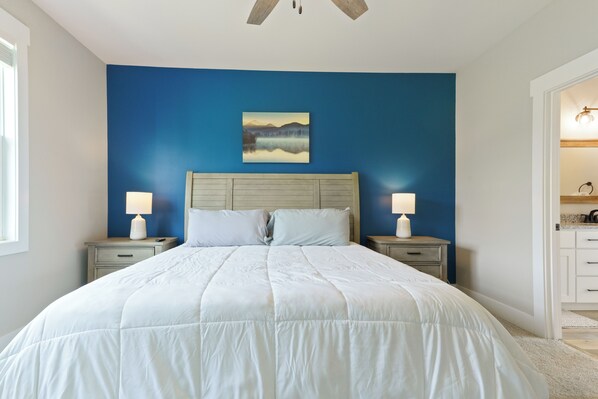 3 bedrooms, desk, iron/ironing board, free WiFi