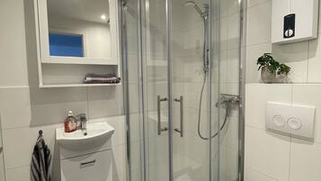 Handdukar, tvÄl och toalettpapper