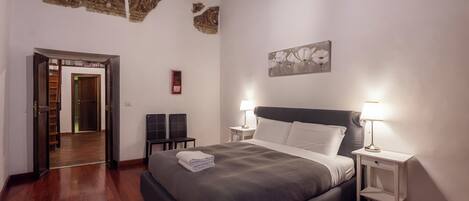 Apartment, 3 Bedrooms | 3 bedrooms, free WiFi