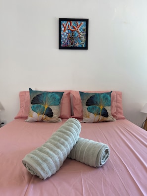 Apartment, 1 Katil Ratu (Queen) dengan Katil Sofa, Sea View, Ground Floor | 1 bilik tidur, ruang kerja komputer riba, Wi-fi percuma 