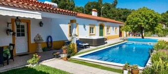 Casa Vimeiro Sleeps 2 With Pets