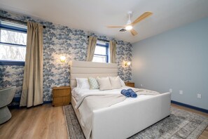 7 habitaciones, caja de seguridad en la habitación y escritorio 