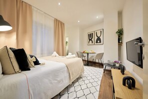 Bügeleisen/Bügelbrett, kostenloses WLAN, Bettwäsche