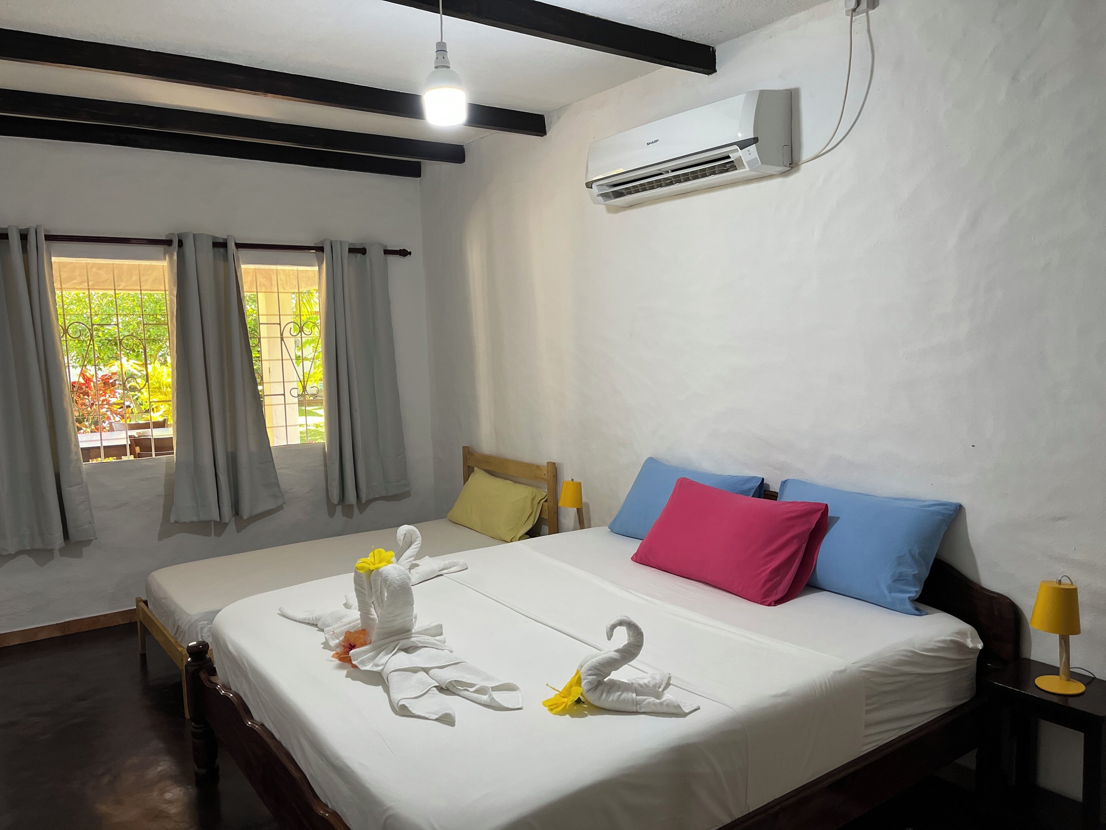 1 chambre, fer et planche à repasser, Wi-Fi, draps fournis