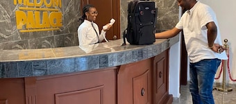 Résidence hôtelière MEDOM Palace, Bastos