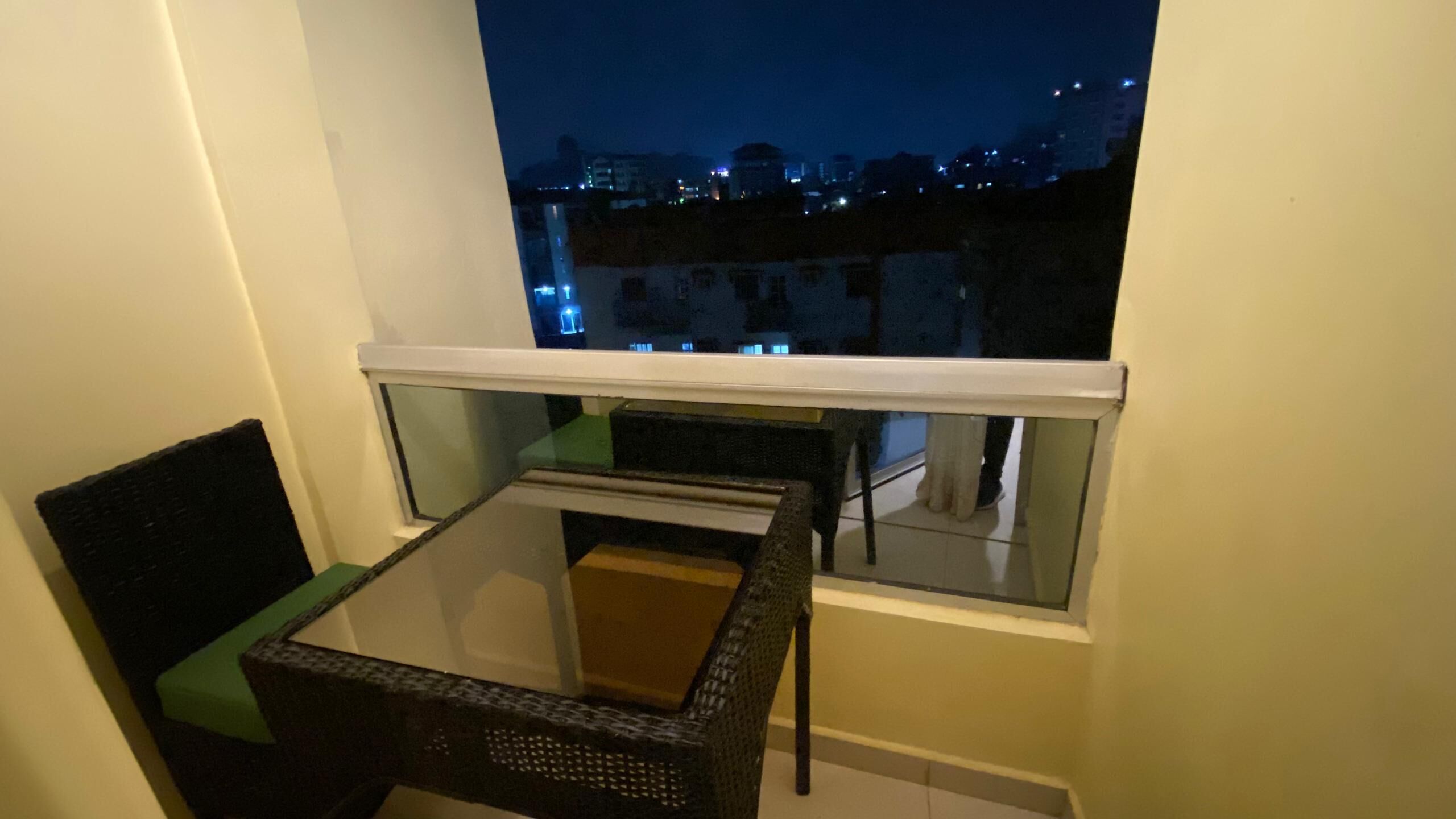 إطلالة من الشرفة