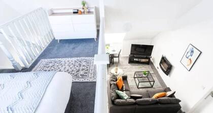 Loft Living Leigh-on-sea