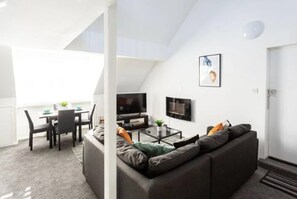 Apartment | Living area