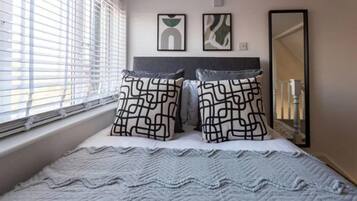 Apartment | 1 bedroom, iron/ironing board, free WiFi, bed sheets