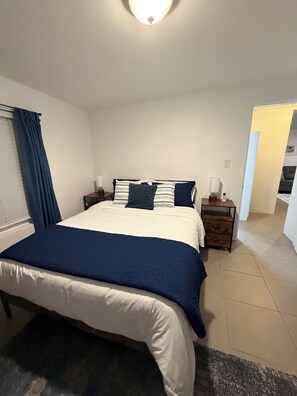 2 dormitoris, escriptori, planxa i posts de planxar i wifi gratuïta 