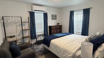 2 chambres, bureau, fer et planche à repasser, accès au Wi-Fi (inclus)