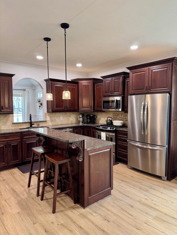 Private kitchen - Clean & Cozy 4-bedroom Masters Rental in Evans (Evans)